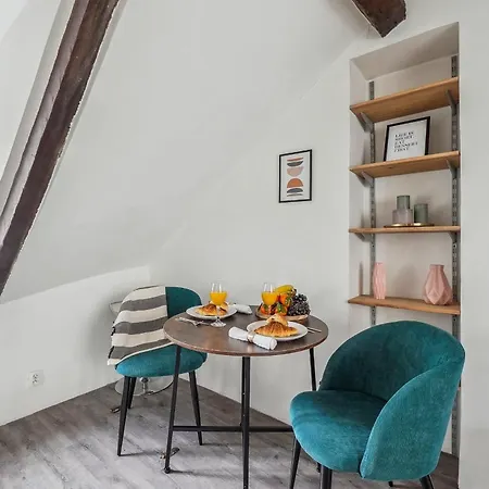 Place Des Vosges & Le Marais - Cityapartmentstay * Paris