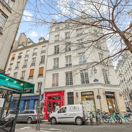 Daire Place Des Vosges & Le Marais - Cityapartmentstay